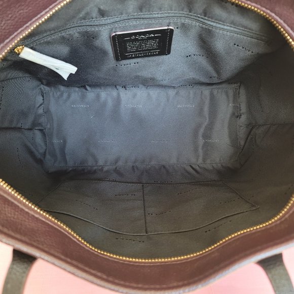 COACH Horse & Carriage Jacquard Fabric City Tote- Oxblood color ⭐ - Picture 14 of 16